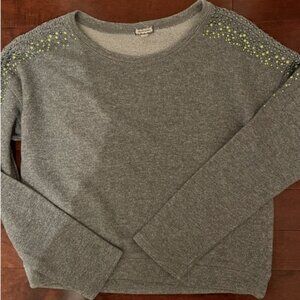 Eyeshadow Grey Top with Beaded Accents size: L